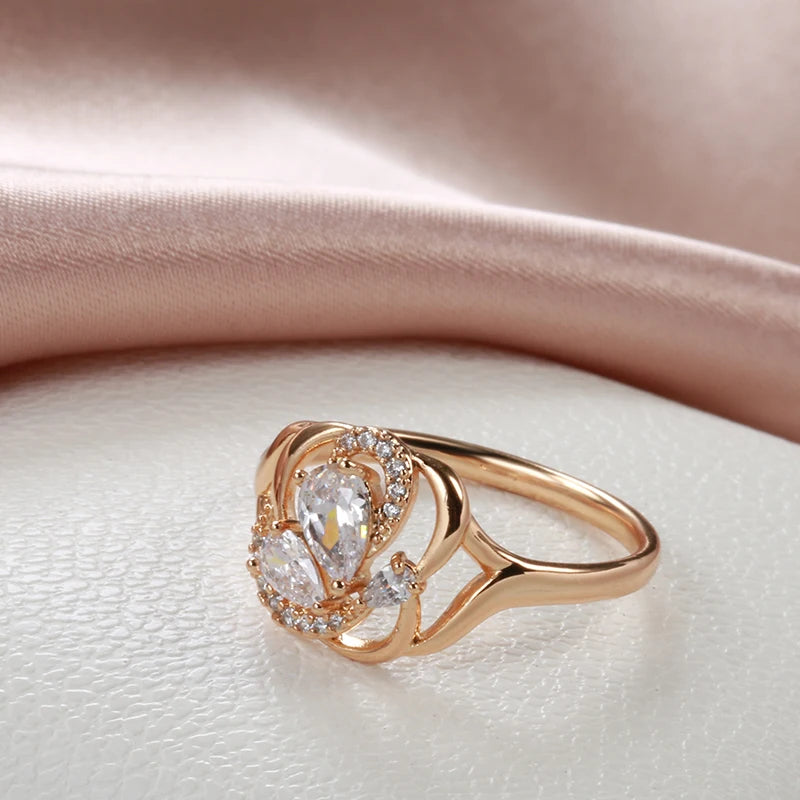 White Shiny Natural Zircon Rose Gold Zircon Teardrop Ring